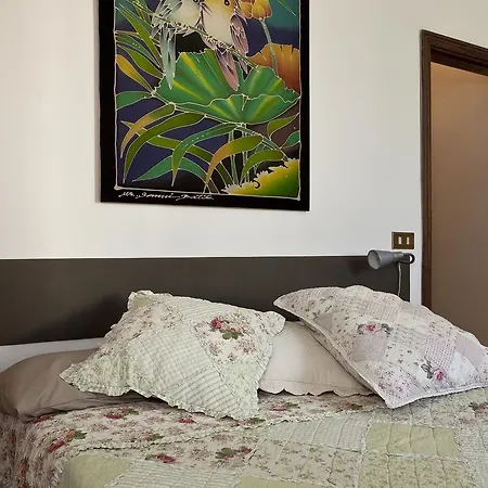 Oltrarno Silvia Apartman *